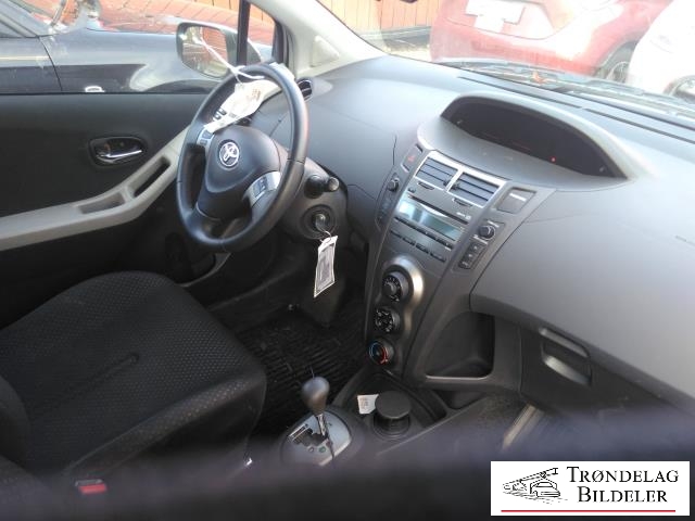 Toyota Yaris 2009-2011 (Type II, Fase 2) , Motorkode: 1NR-FE, Girkassekode:
