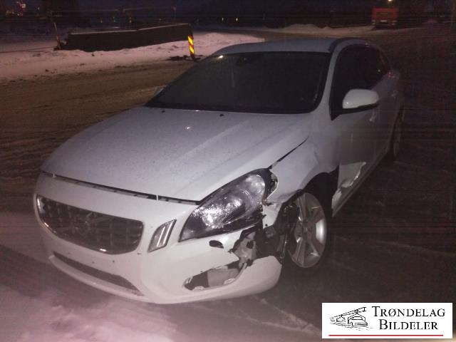 Volvo V60 2010-2013 (Type I, Fase 1) , Motorkode: D4162T, Girkassekode: 6-MAN 2WD / MMT6