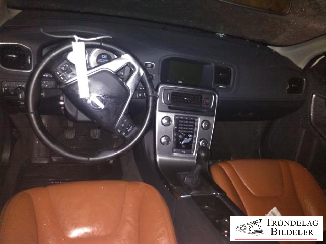 Volvo V60 2010-2013 (Type I, Fase 1) , Motorkode: D4162T, Girkassekode: 6-MAN 2WD / MMT6