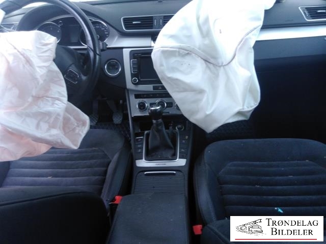 VW Passat 2011-2015 (B7) (B7), Motorkode: CFFB, Girkassekode: NFV
