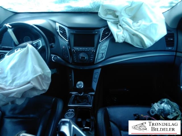 Hyundai i40 2012-2017 , Motorkode: D4FD, Girkassekode: 