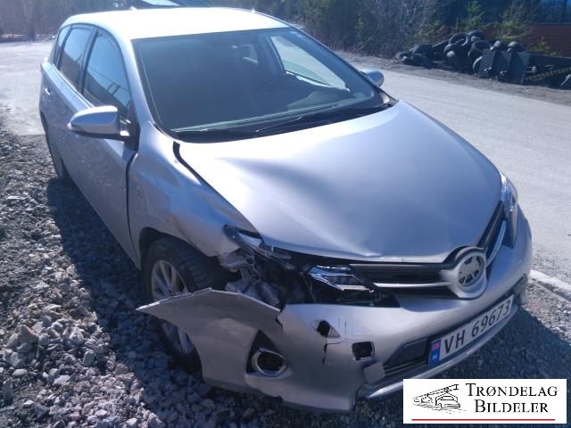 Toyota Auris 2013-2015 (Type II, Fase 1) , Motorkode: 2ZR-FXE, Girkassekode: 