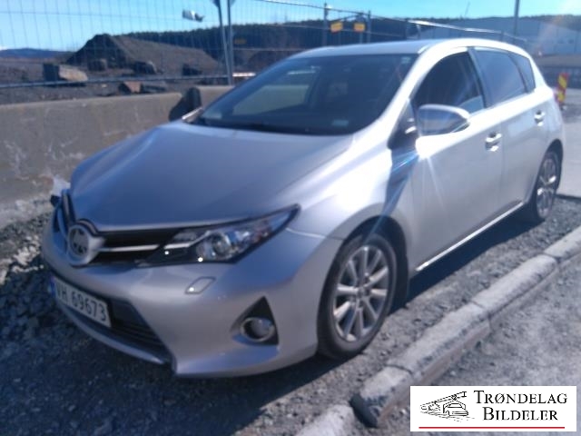 Toyota Auris 2013-2015 (Type II, Fase 1) , Motorkode: 2ZR-FXE, Girkassekode: 