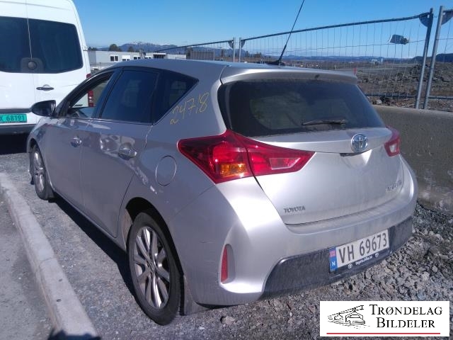 Toyota Auris 2013-2015 (Type II, Fase 1) , Motorkode: 2ZR-FXE, Girkassekode: 