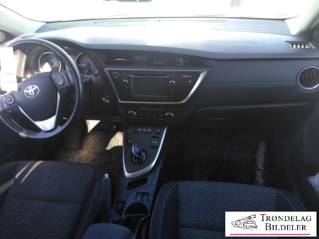 Toyota Auris 2013-2015 (Type II, Fase 1) , Motorkode: 2ZR-FXE, Girkassekode: 