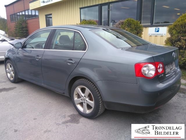 VW Jetta 2005-2010 , Motorkode: BLS, Girkassekode: JCR