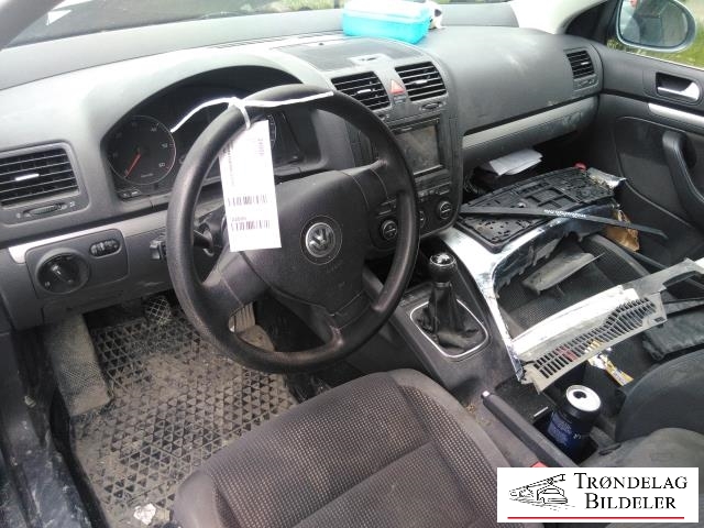 VW Jetta 2005-2010 , Motorkode: BLS, Girkassekode: JCR