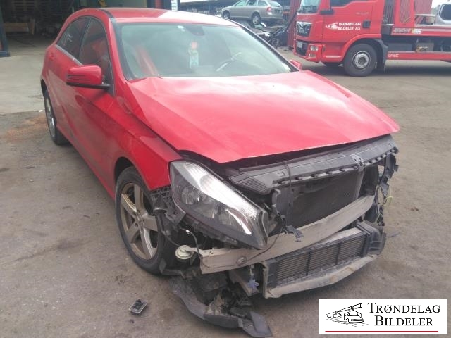 Mercedes A-Klasse 2012-2018 (W176) (W176), Motorkode: 270910, Girkassekode: 