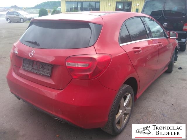 Mercedes A-Klasse 2012-2018 (W176) (W176), Motorkode: 270910, Girkassekode: 