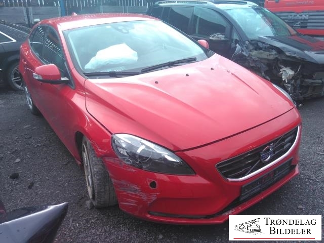 Volvo V40 2012-2019 , Motorkode: D4162T, Girkassekode: 6-MAN 2WD / B6