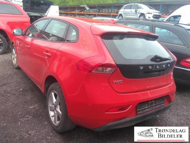 Volvo V40 2012-2019 , Motorkode: D4162T, Girkassekode: 6-MAN 2WD / B6