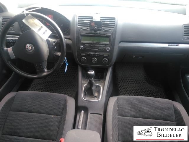VW Golf V, STV 2007-2010 (JETTA) (JETTA), Motorkode: BLS, Girkassekode: KNQ
