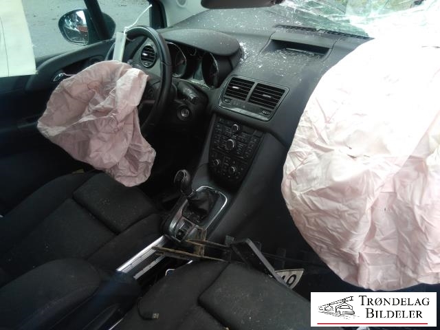 Opel Meriva B 2010-2017 , Motorkode: A 13 DTE, Girkassekode: 
