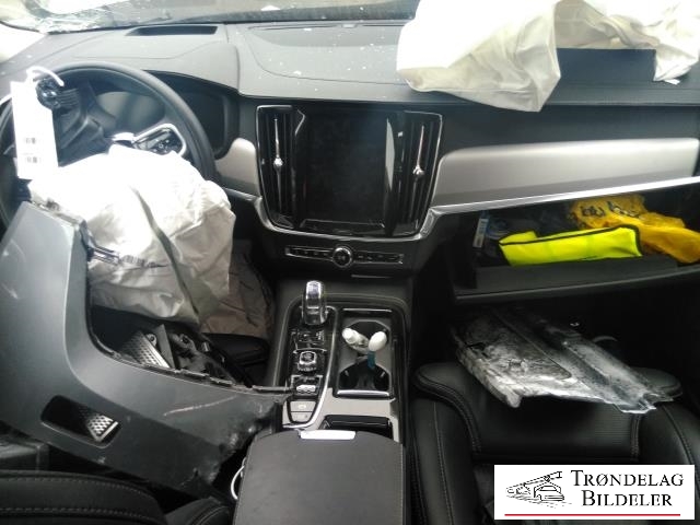 Volvo V90 / V90 CC / S90 2016-->> , Motorkode: B1APHEV / B4204T35, Girkassekode: 8-AUT 2WD / TG-81SC