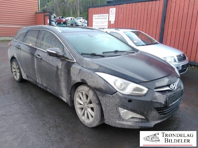 Hyundai i40 2012-2017 , Motorkode: D4FD, Girkassekode: