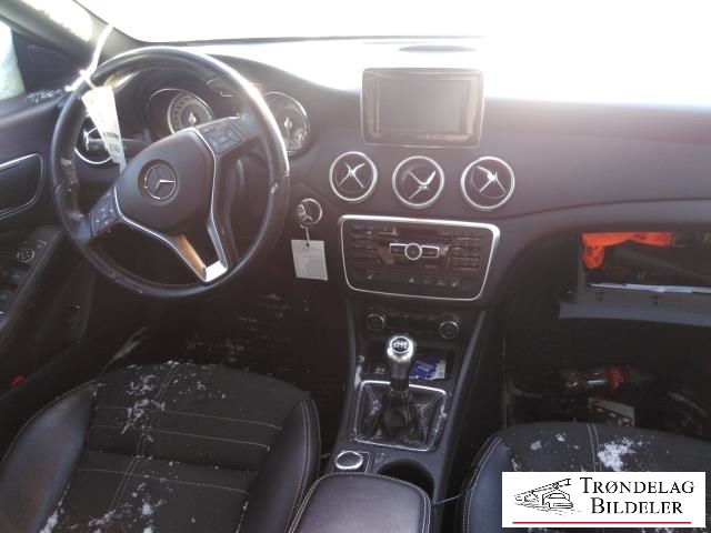 Mercedes CLA 2013-2019 (C117) (C117), Motorkode: 270910, Girkassekode: 