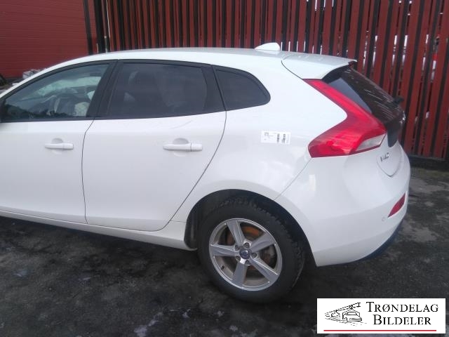 Volvo V40 2012-2019 , Motorkode: D4162T, Girkassekode: 6-MAN 2WD / B6