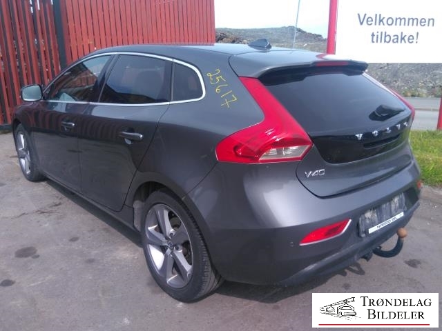 Volvo V40 2012-2019 , Motorkode: D4162T, Girkassekode: 6-MAN 2WD / B6