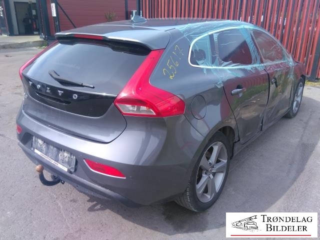 Volvo V40 2012-2019 , Motorkode: D4162T, Girkassekode: 6-MAN 2WD / B6
