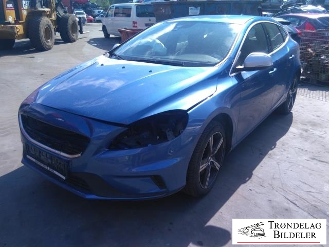 Volvo V40 2012-2019 , Motorkode: B4204T38, Girkassekode: 6-MAN 2WD / M76