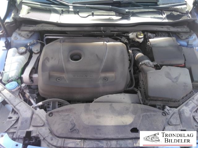 Volvo V40 2012-2019 , Motorkode: B4204T38, Girkassekode: 6-MAN 2WD / M76