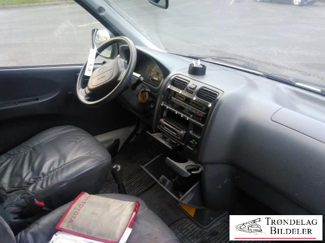 Toyota Hiace 2001-2006 (Fase 2) , Motorkode: 2KD-FTV, Girkassekode: