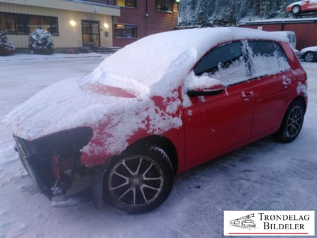 VW Golf VI 2008-2012 , Motorkode: CFFB, Girkassekode: LNM
