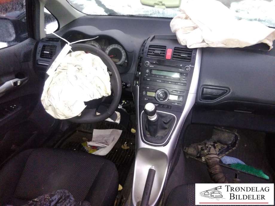 Toyota Auris 2010-2012 (Type I, Fase 2) , Motorkode: 1ND-TV, Girkassekode: 