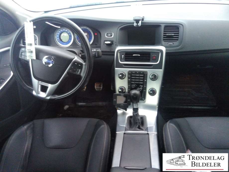 Volvo S60 2010-2014 (Type II, Fase 1) , Motorkode: D4162T, Girkassekode: 6-MAN 2WD / MMT6