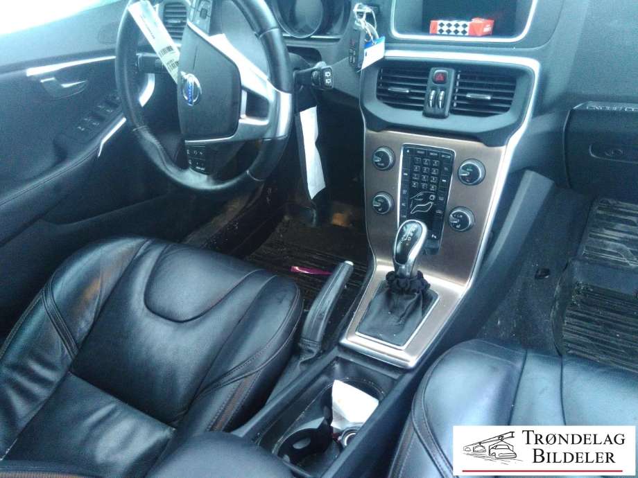 Volvo V40 2012-2019 , Motorkode: D4162T, Girkassekode: 6-PSHIFT 2WD / MPS6