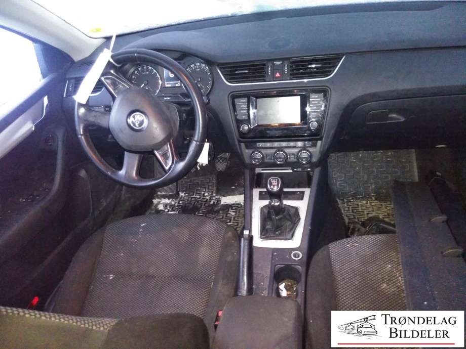 Škoda Octavia 2013-2016 (Type III, Fase 1) , Motorkode: CLHB, Girkassekode: MRV