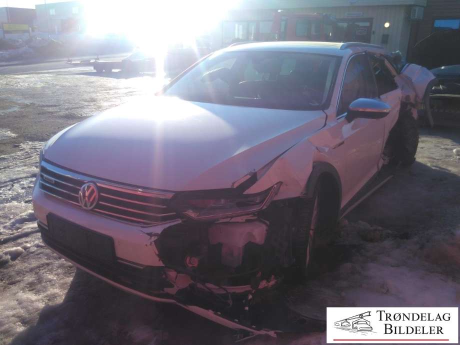 VW Passat 2015-2019 (Fase 1) (B8) (B8), Motorkode: DFCA, Girkassekode: QFE