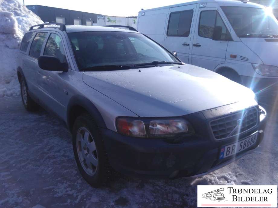 Volvo XC70 2001-2004 (Type I, Fase 1) , Motorkode: B5254T2, Girkassekode: 5-AUT 4WD / M58 / AW50/51 AWD