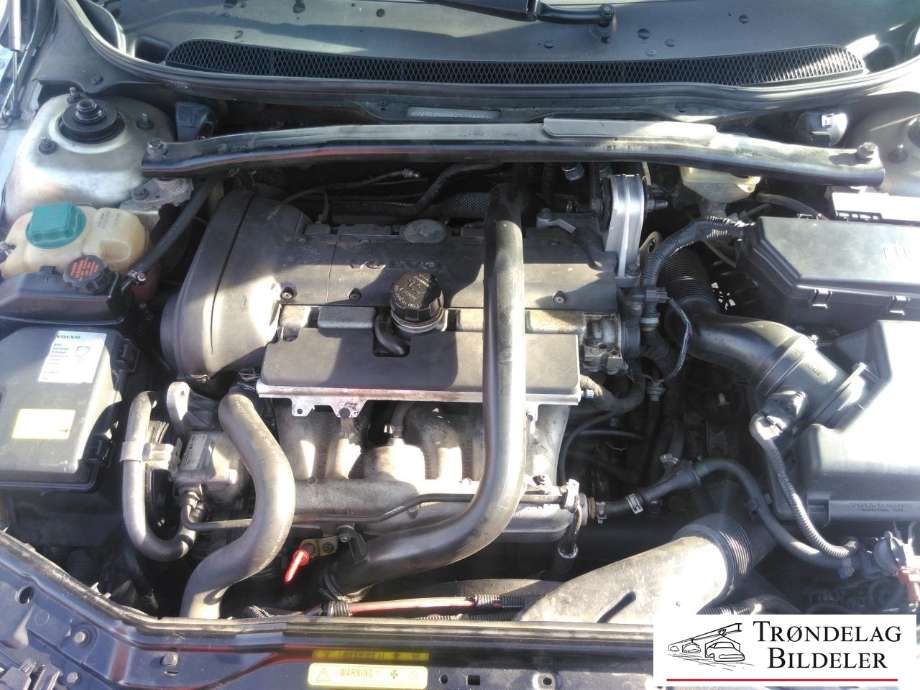 Volvo XC70 2001-2004 (Type I, Fase 1) , Motorkode: B5254T2, Girkassekode: 5-AUT 4WD / M58 / AW50/51 AWD