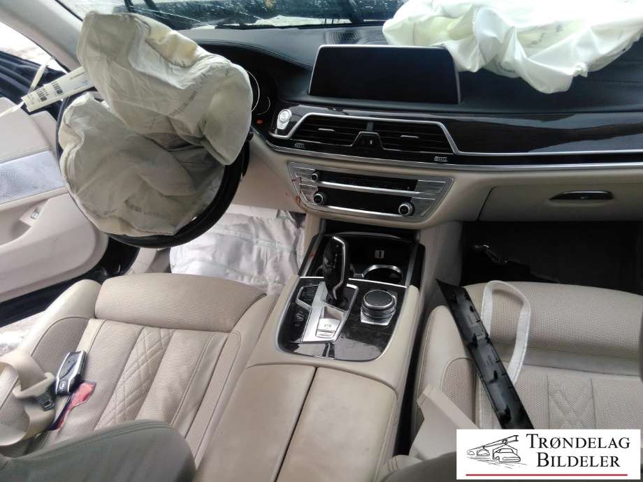 BMW 7-Serie 2015-->> (G11/G12) (G11/G12), Motorkode: N63B44C, Girkassekode: 