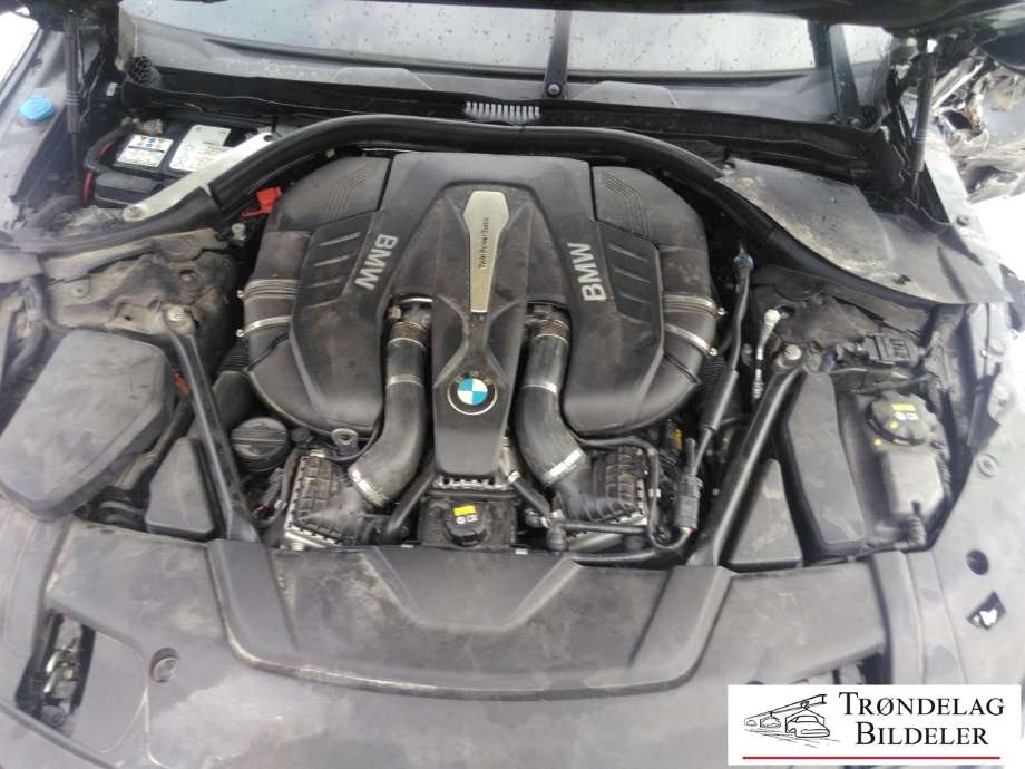 BMW 7-Serie 2015-->> (G11/G12) (G11/G12), Motorkode: N63B44C, Girkassekode: 
