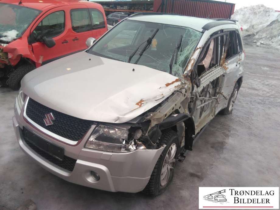 Suzuki Grand Vitara 2005-2015 (Type III) , Motorkode: F9QC - 004505, Girkassekode: MT