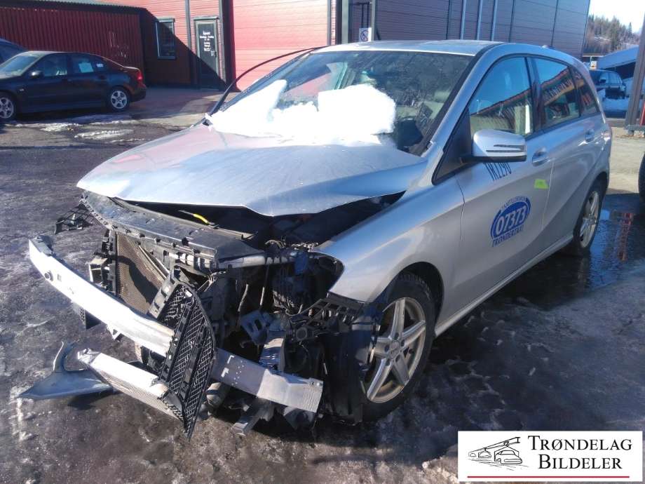Mercedes B-Klasse 2011-2018 (W246) (W246), Motorkode: K9K, Girkassekode: 