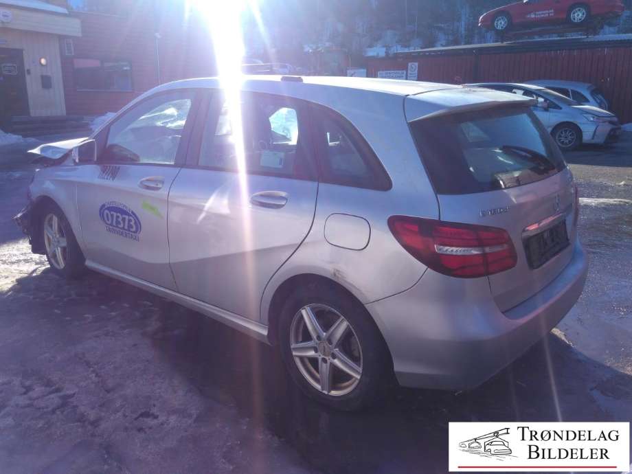 Mercedes B-Klasse 2011-2018 (W246) (W246), Motorkode: K9K, Girkassekode: 