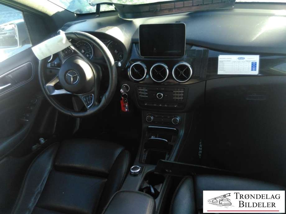 Mercedes B-Klasse 2011-2018 (W246) (W246), Motorkode: K9K, Girkassekode: 