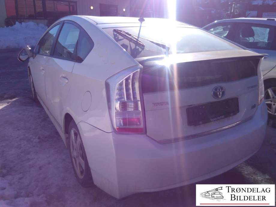 Toyota Prius 2009-2016 (Type III) (COMBI) (COMBI), Motorkode: 2ZR-FXE, Girkassekode: 
