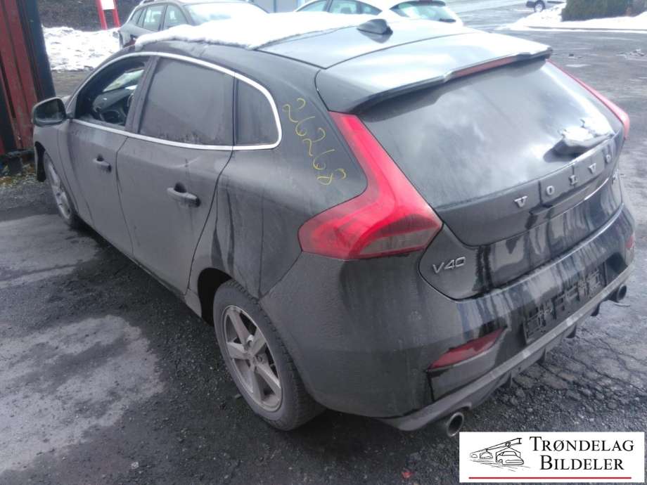 Volvo V40 2012-2019 , Motorkode: D4204T8, Girkassekode: 6-MAN 2WD / M76