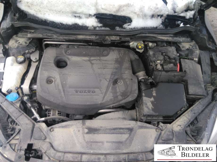 Volvo V40 2012-2019 , Motorkode: D4204T8, Girkassekode: 6-MAN 2WD / M76
