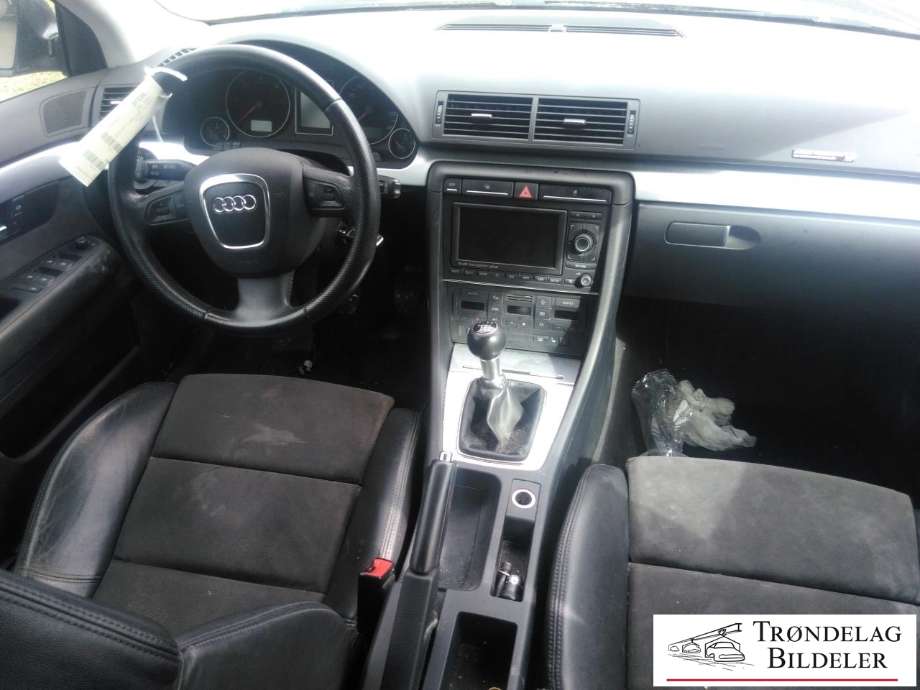 Audi A4 2004-2008 (Type III) (B7) (B7), Motorkode: AVB, Girkassekode: JEM
