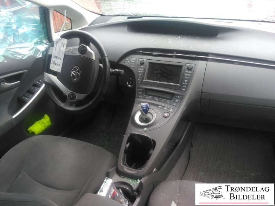 Toyota Prius 2009-2016 (Type III) (COMBI) (COMBI), Motorkode: 2ZR-FXE, Girkassekode: 