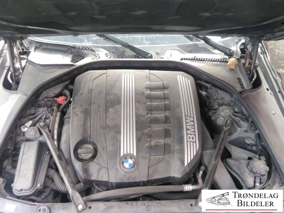 BMW 5-Serie 2010-2017 (F10/F11) (F10/F11), Motorkode: N57D30A, Girkassekode: 