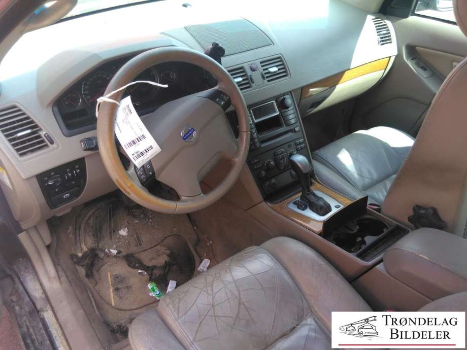 Volvo XC90 2002-2006 (Type I, Fase 1) , Motorkode: D5244T, Girkassekode: 5-AUT 4WD / AW50/51 AWD