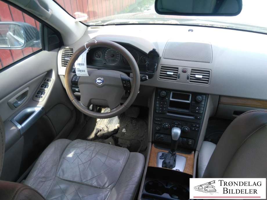Volvo XC90 2002-2006 (Type I, Fase 1) , Motorkode: D5244T, Girkassekode: 5-AUT 4WD / AW50/51 AWD