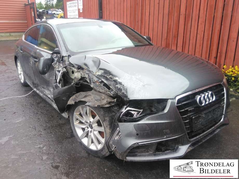 Audi A5 2007-2016 (Type I) , Motorkode: CDNC, Girkassekode: GIR/DIFFKODE - MNA/NUJ