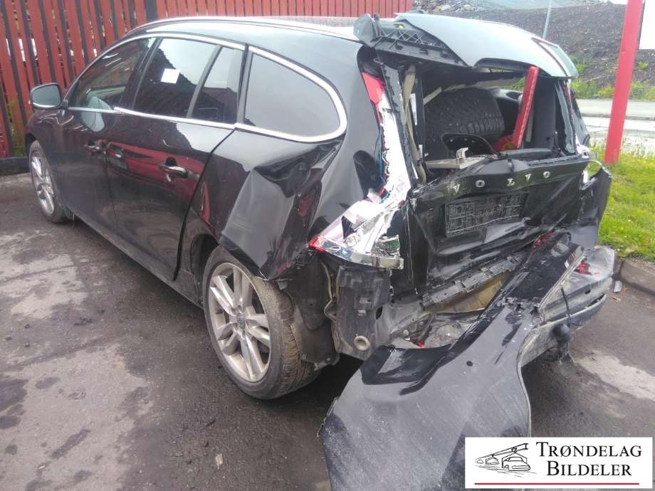 Volvo V60 2010-2013 (Type I, Fase 1) , Motorkode: D4162T, Girkassekode: 6-MAN 2WD / MMT6